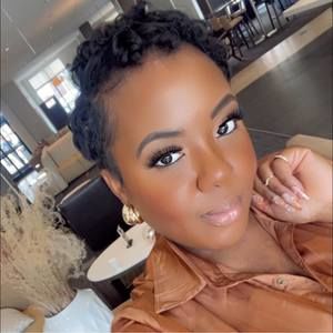 Meet your Posher, Jesie